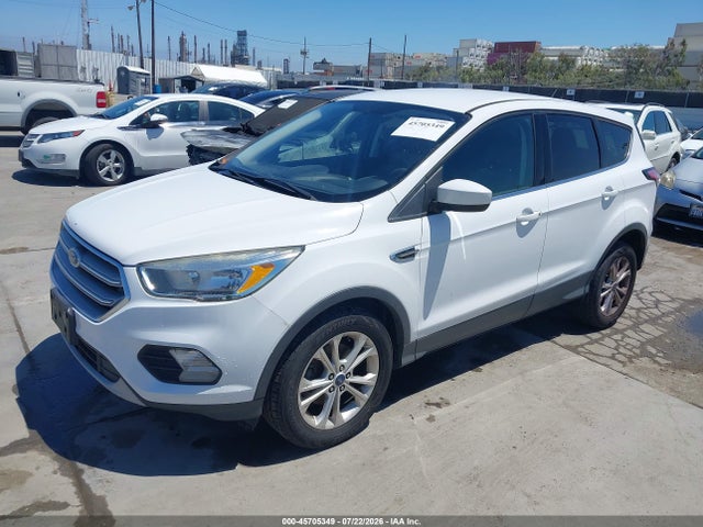 Ford ESCAPE SE 2017 1FMCU0GD6HUF08371 Image 2