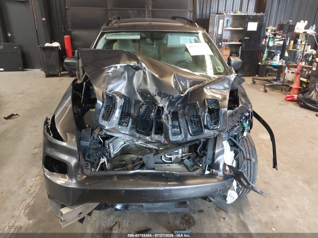 2018 Jeep Cherokee Latitude Tech Connect 4x4 მანქანა იყიდება აუქციონზე, vin: 1C4PJMCXXJD586809, აუქციონის ნომერი: 45705364