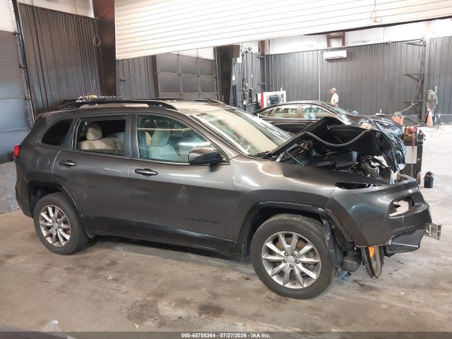 2018 Jeep Cherokee Latitude Tech Connect 4x4 მანქანა იყიდება აუქციონზე, vin: 1C4PJMCXXJD586809, აუქციონის ნომერი: 45705364