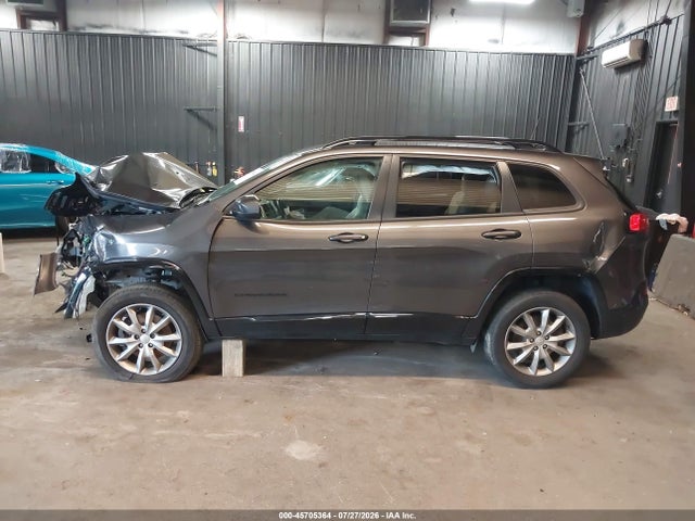 2018 Jeep Cherokee Latitude Tech Connect 4x4 მანქანა იყიდება აუქციონზე, vin: 1C4PJMCXXJD586809, აუქციონის ნომერი: 45705364