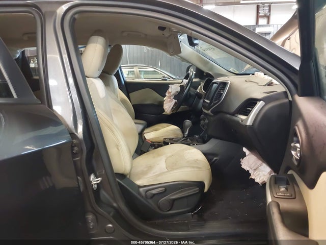 2018 Jeep Cherokee Latitude Tech Connect 4x4 მანქანა იყიდება აუქციონზე, vin: 1C4PJMCXXJD586809, აუქციონის ნომერი: 45705364
