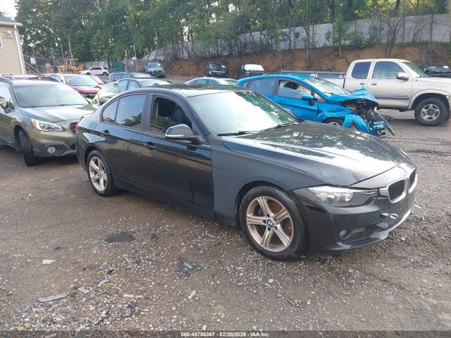 2014 Bmw 320i Xdrive მანქანა იყიდება აუქციონზე, vin: WBA3C3C52EK200402, აუქციონის ნომერი: 45705367