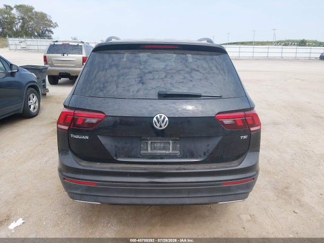 Продажа на аукционе авто 2018 Volkswagen Tiguan 2.0t S, vin: 3VV1B7AX6JM081346, номер лота: 45705392