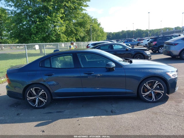Aukcja sprzedaży 2024 Volvo S60 B5 Core Dark Theme, vin: 7JRL12FK7RG322588, numer aukcji: 45705403