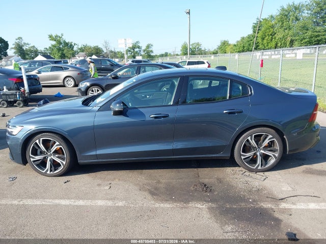 Aukcja sprzedaży 2024 Volvo S60 B5 Core Dark Theme, vin: 7JRL12FK7RG322588, numer aukcji: 45705403