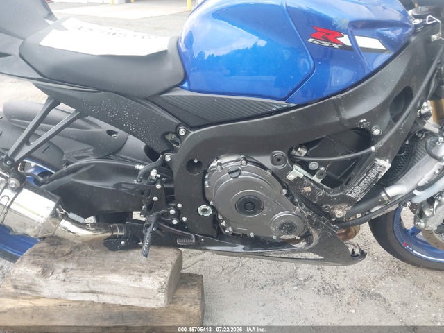Suzuki GSX-R750 2026 JS1GR7MA3T7101412 Image 8