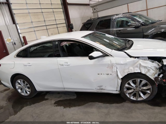 1G1ZD5ST2LF042017 Chevrolet Malibu Fwd Lt