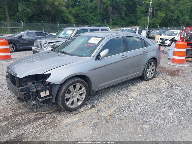 45705466 :رقم المزاد ، 1C3CCBBB0EN198110 vin ، 2014 Chrysler 200 Touring مزاد بيع