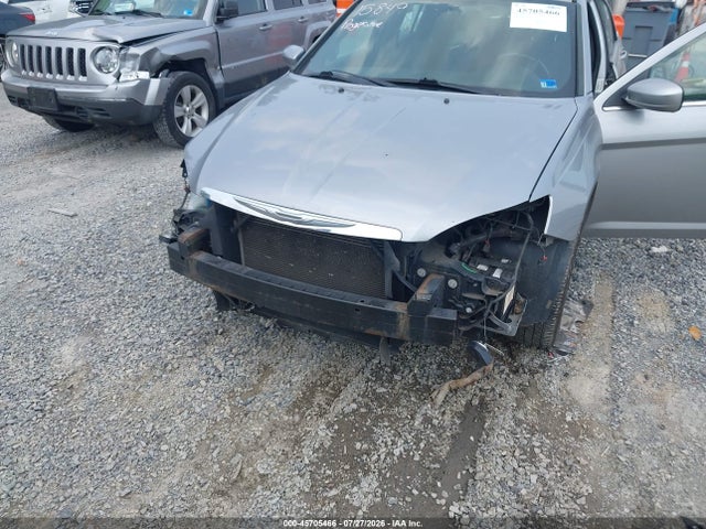 45705466 :رقم المزاد ، 1C3CCBBB0EN198110 vin ، 2014 Chrysler 200 Touring مزاد بيع
