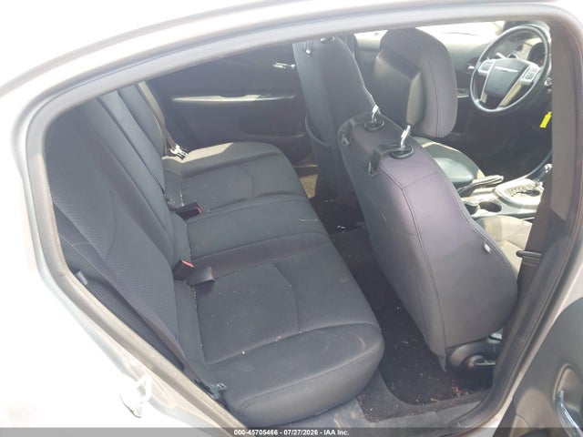 45705466 :رقم المزاد ، 1C3CCBBB0EN198110 vin ، 2014 Chrysler 200 Touring مزاد بيع