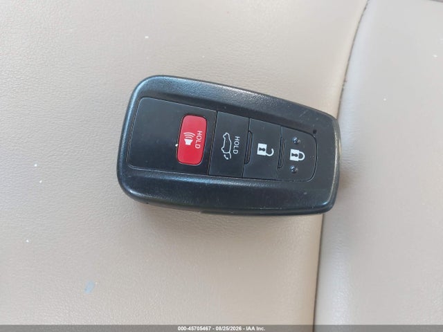 45705467 :رقم المزاد ، 2T3A1RFV0MW231166 vin ، 2021 Toyota Rav4 Xle Premium مزاد بيع