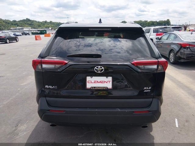 45705467 :رقم المزاد ، 2T3A1RFV0MW231166 vin ، 2021 Toyota Rav4 Xle Premium مزاد بيع
