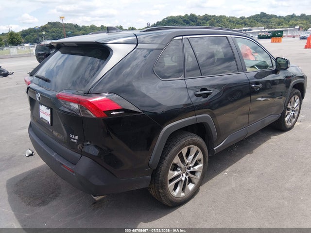 45705467 :رقم المزاد ، 2T3A1RFV0MW231166 vin ، 2021 Toyota Rav4 Xle Premium مزاد بيع