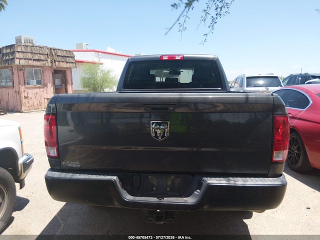 1C6RR6FGXLS121705 RAM 1500 Classic Tradesman 4x2 6&#039;4 Box