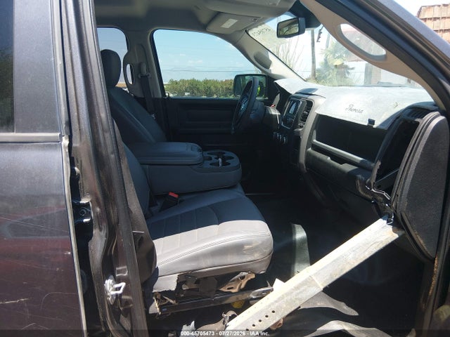 1C6RR6FGXLS121705 RAM 1500 Classic Tradesman 4x2 6&#039;4 Box