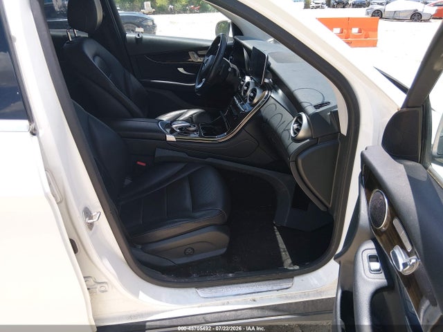 Продаж на аукціоні авто 2016 Mercedes-benz Glc 300 4matic, vin: WDC0G4KB1GF025105, номер лоту: 45705492