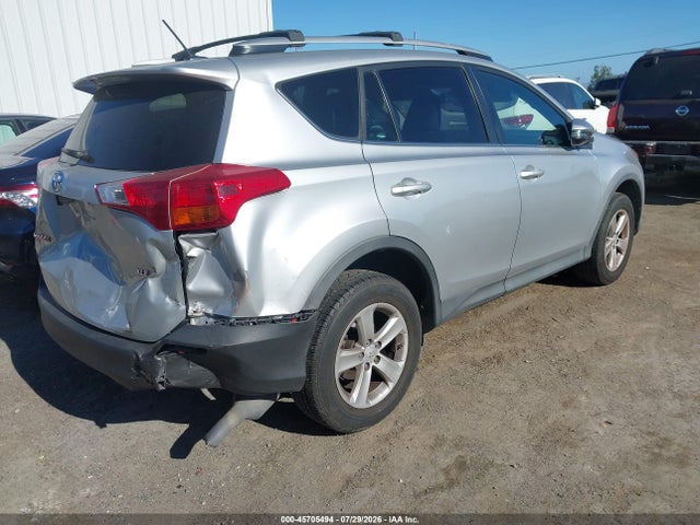 Toyota Rav4 Xle 2014 2T3WFREV9EW110128 Image 4