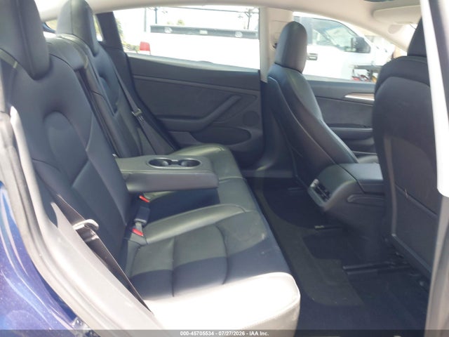 Tesla Model 3 Rear-wheel Drive 2022 5YJ3E1EA1NF358416 Image 8