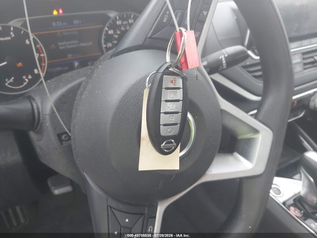 45705538 :رقم المزاد ، 1N4BL4DV8MN389885 vin ، 2021 Nissan Altima Sv Fwd مزاد بيع