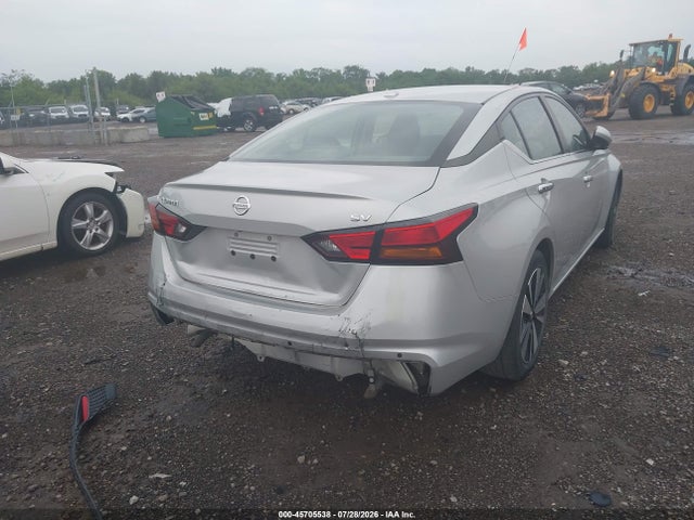 45705538 :رقم المزاد ، 1N4BL4DV8MN389885 vin ، 2021 Nissan Altima Sv Fwd مزاد بيع