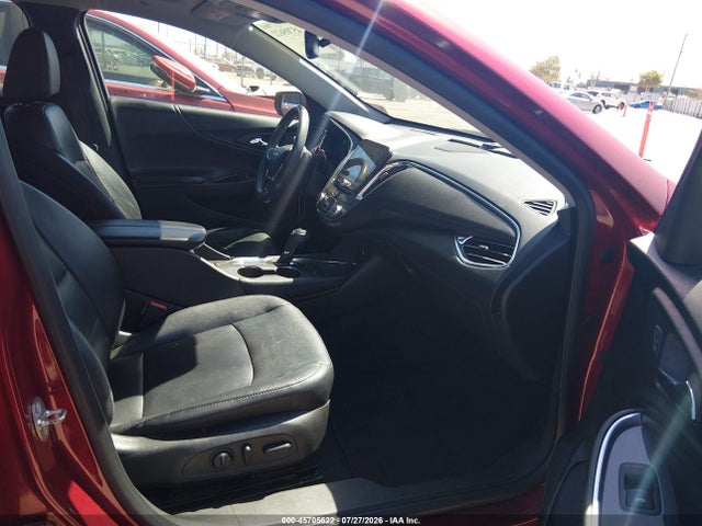 1G1ZE5ST0HF201251 Chevrolet MALIBU 1LT