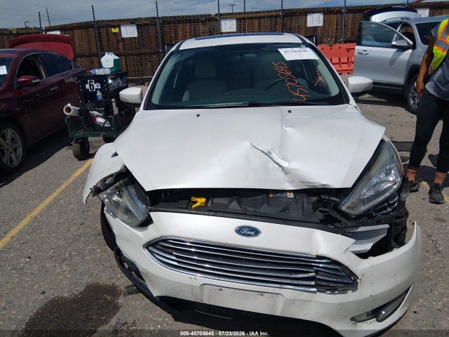 Продаж на аукціоні авто 2015 Ford Focus Titanium, vin: 1FADP3N23FL324632, номер лоту: 45705645