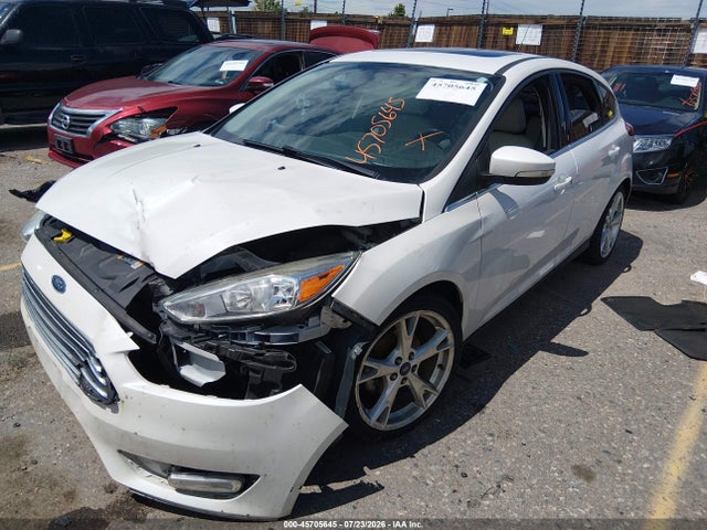 Продаж на аукціоні авто 2015 Ford Focus Titanium, vin: 1FADP3N23FL324632, номер лоту: 45705645