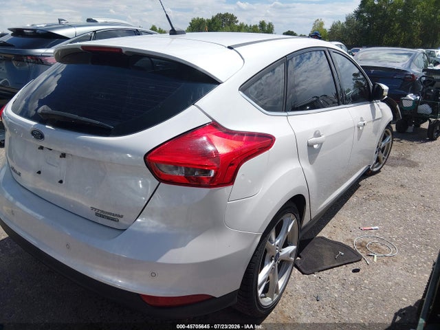 Продаж на аукціоні авто 2015 Ford Focus Titanium, vin: 1FADP3N23FL324632, номер лоту: 45705645