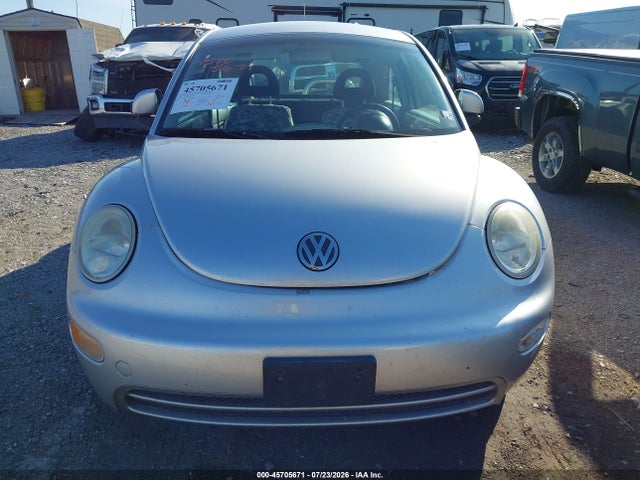 45705671 :رقم المزاد ، 3VWBC21C7YM453722 vin ، 2000 Volkswagen New Beetle Gl مزاد بيع