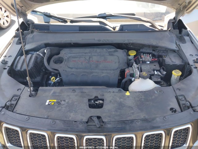 3C4NJCCB3JT406053 Jeep Compass Limited Fwd