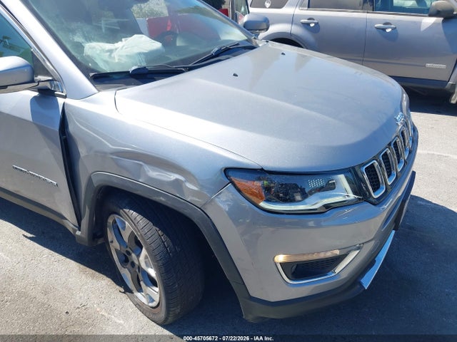 3C4NJCCB3JT406053 Jeep Compass Limited Fwd