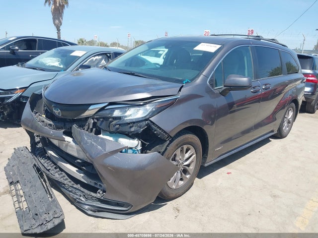 Auction sale of the 2021 Toyota Sienna Le, vin: 5TDKRKEC1MS011508, lot number: 45705698