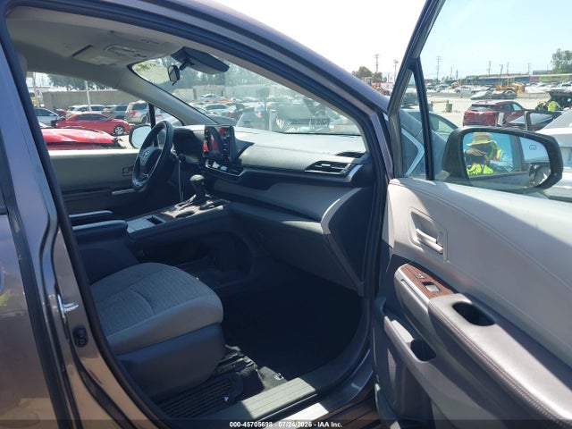 Auction sale of the 2021 Toyota Sienna Le, vin: 5TDKRKEC1MS011508, lot number: 45705698