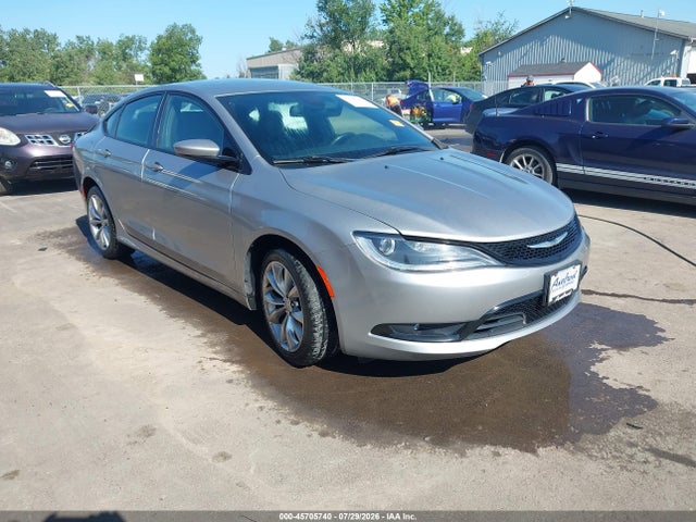 45705740 :رقم المزاد ، 1C3CCCBB3FN737441 vin ، 2015 Chrysler 200 S مزاد بيع