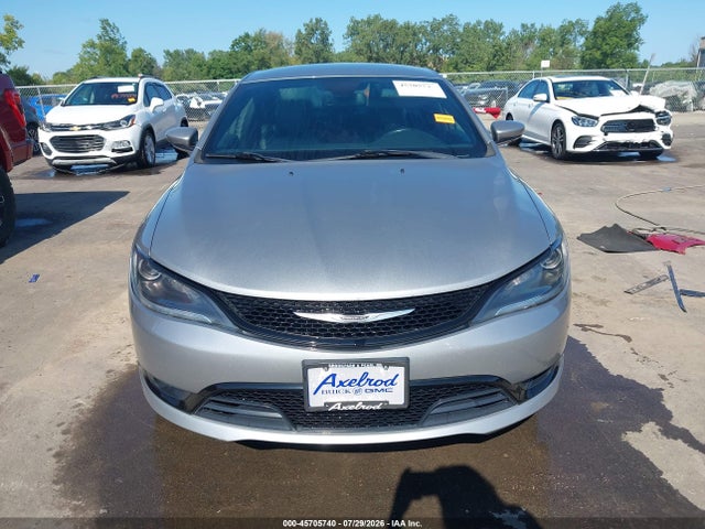 2015 Chrysler 200 S მანქანა იყიდება აუქციონზე, vin: 1C3CCCBB3FN737441, აუქციონის ნომერი: 45705740