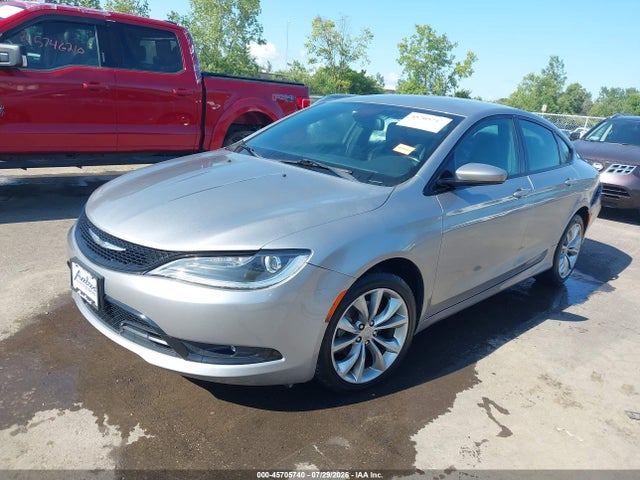 2015 Chrysler 200 S მანქანა იყიდება აუქციონზე, vin: 1C3CCCBB3FN737441, აუქციონის ნომერი: 45705740