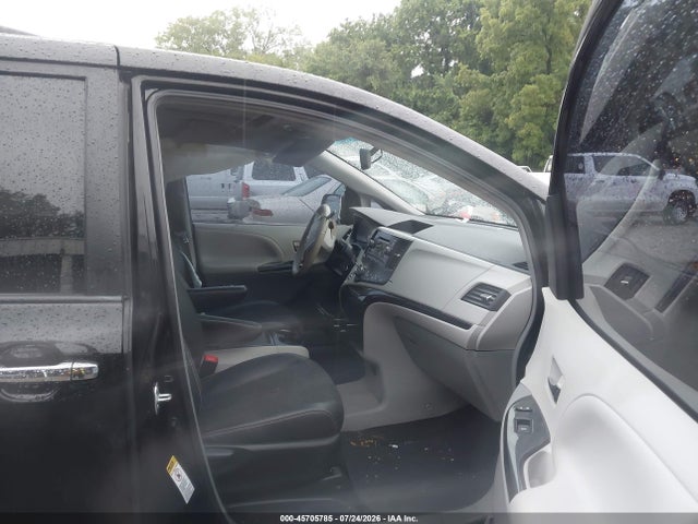 2014 Toyota Sienna Se 8 Passenger მანქანა იყიდება აუქციონზე, vin: 5TDXK3DC8ES520384, აუქციონის ნომერი: 45705785