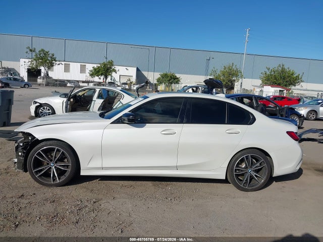 2020 Bmw 330i Xdrive მანქანა იყიდება აუქციონზე, vin: 3MW5R7J01L8B37961, აუქციონის ნომერი: 45705789