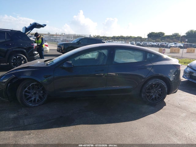 5YJ3E1EA2TF158609 Tesla Model 3 Premium Rear-wheel Drive/rear-wheel Drive