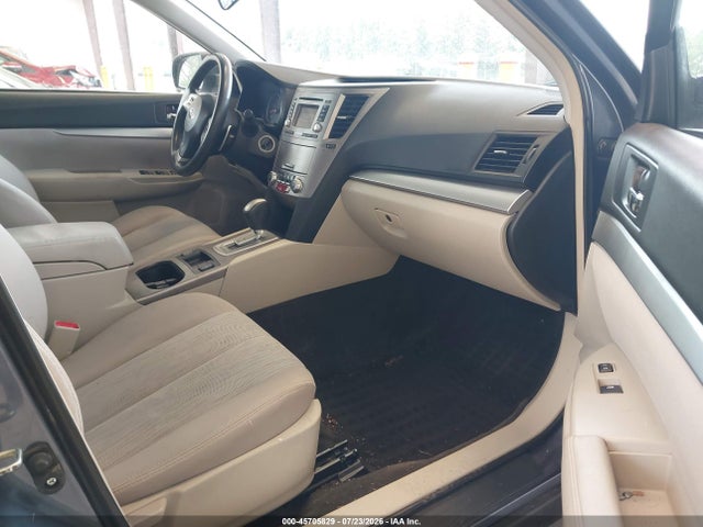 Subaru Outback 2.5i Premium 2014 4S4BRBCC0E3252929 Image 5