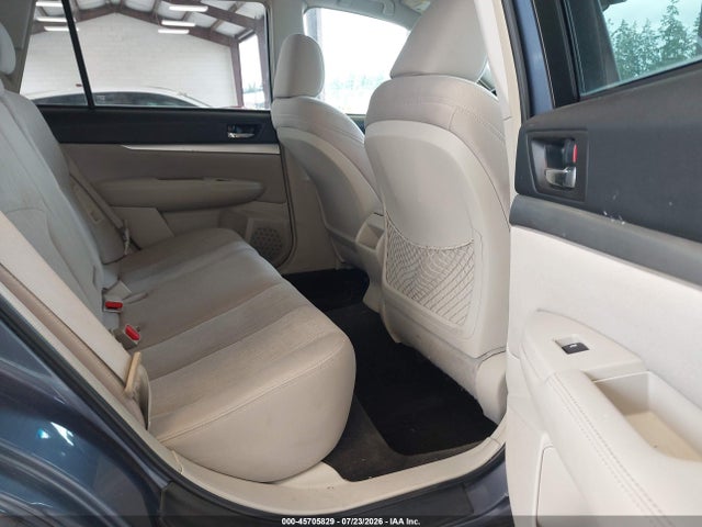 Subaru Outback 2.5i Premium 2014 4S4BRBCC0E3252929 Image 8