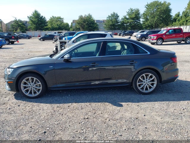 Продаж на аукціоні авто 2019 Audi A4 45 Premium, vin: WAUDNAF4XKN013067, номер лоту: 45705845