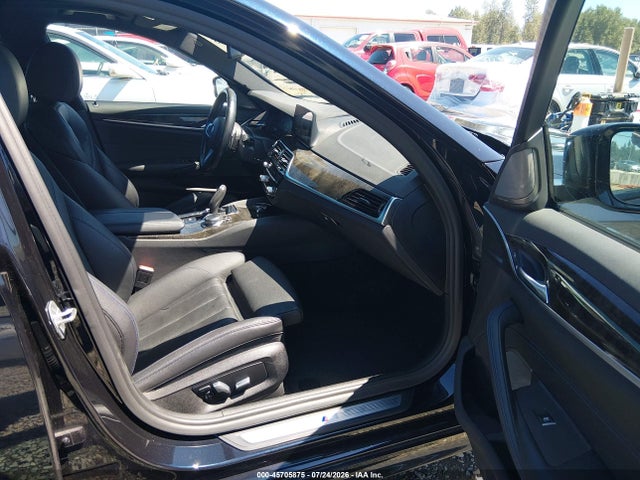 Продаж на аукціоні авто 2019 Bmw 540i, vin: WBAJE5C58KWE66401, номер лоту: 45705875