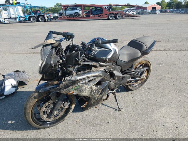 Kawasaki Ex650 E 2016 JKAEXEE11GDA22735 Image 2