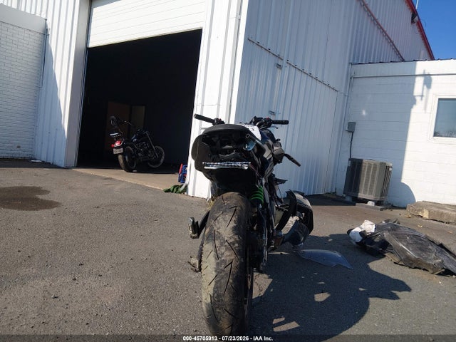 Kawasaki Ex650 E 2016 JKAEXEE11GDA22735 Image 6