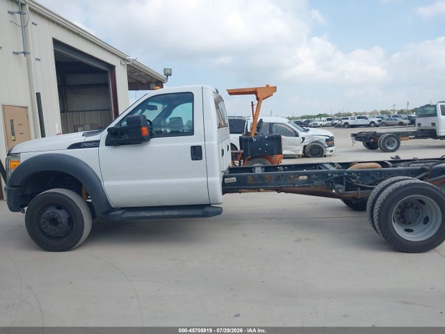 1FDUF5GY9GEB16668 Ford F-550 Chassis Xl