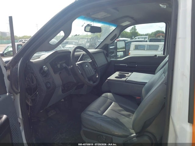 1FDUF5GY9GEB16668 Ford F-550 Chassis Xl