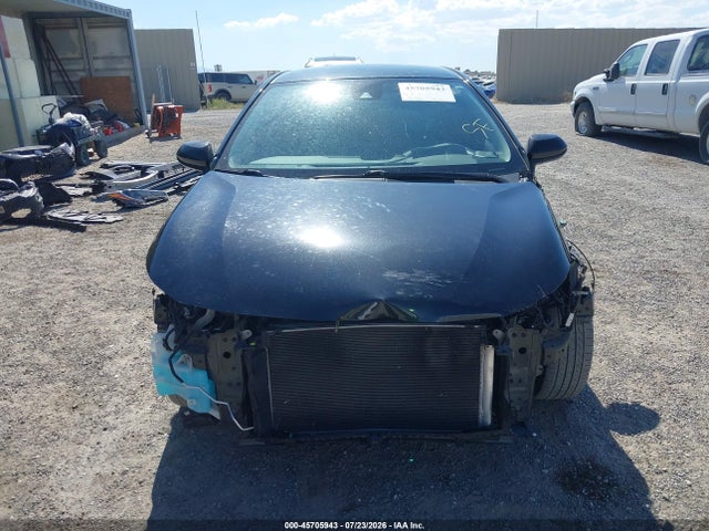 JTDEAMDE9MJ025852 Toyota Corolla Hybrid Le