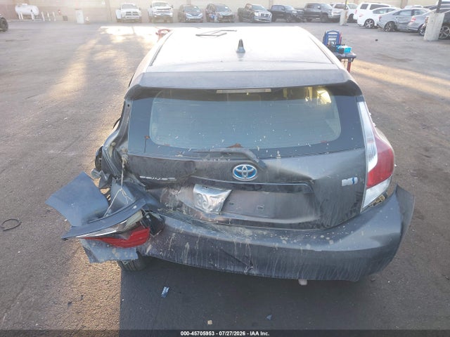 Toyota Prius C Two 2015 JTDKDTB39F1096347 Image 17