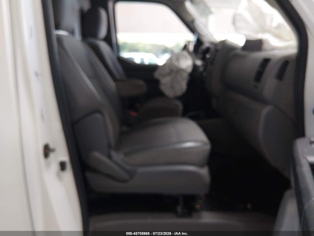 45705968 :رقم المزاد ، 1N6BF0KM4JN818498 vin ، 2018 Nissan Nv Cargo Nv1500 Sv V6 مزاد بيع